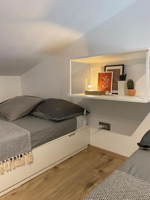 Ebli Seaview Lägenhet Pula Exteriör bild